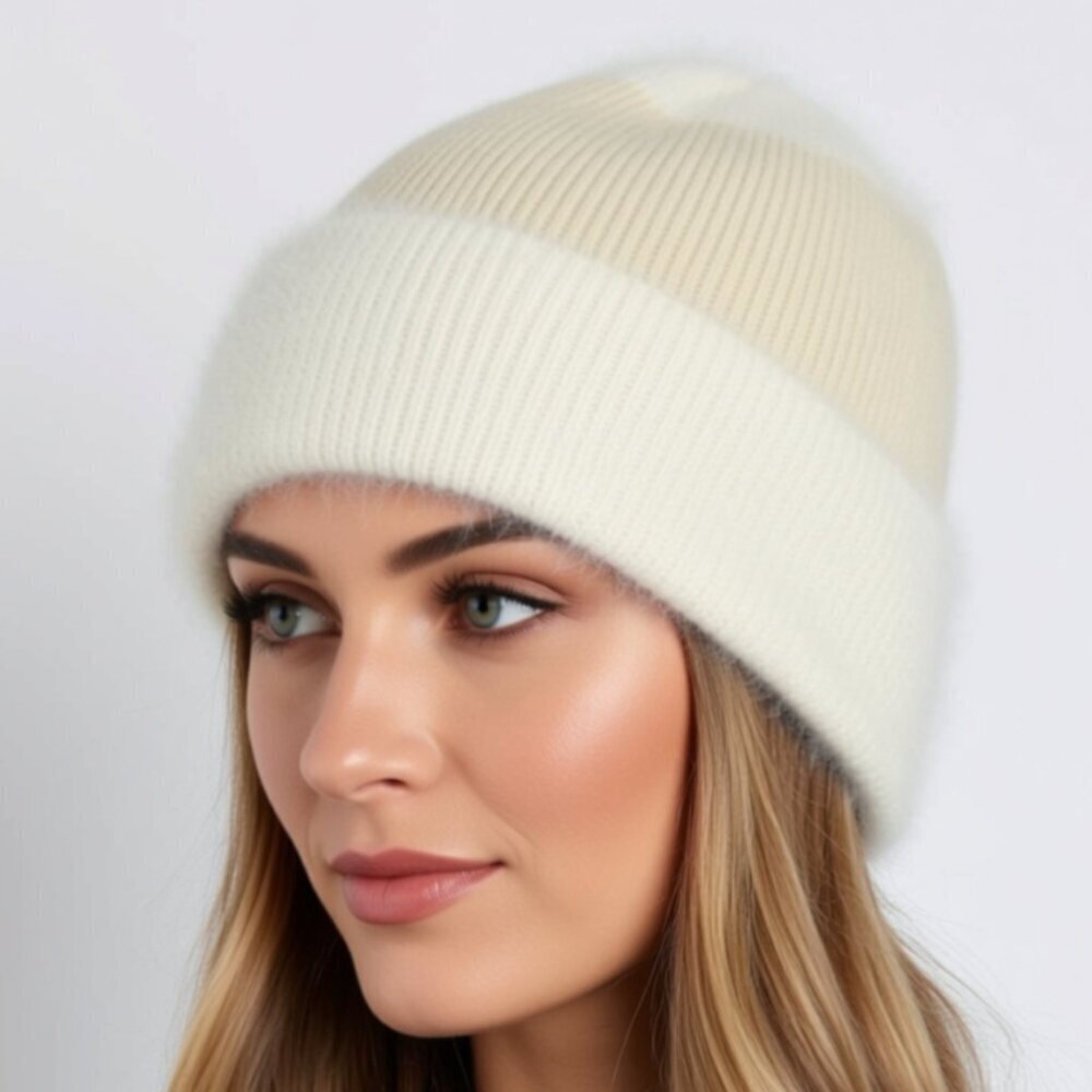 American Eagle Knit Hat, Cream Lambswool & Angora (C48)